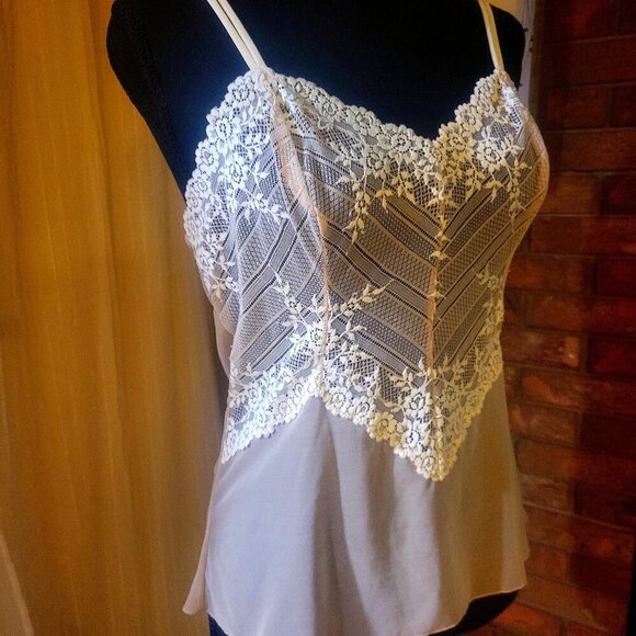 Wacoal Other - Wacoal Blush & Lace Camisole - Size L (fits like a M)
